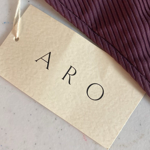 Aro Belle Ribbed Cheeky Swim Bottom Berry Size XS - Picture 3 of 6